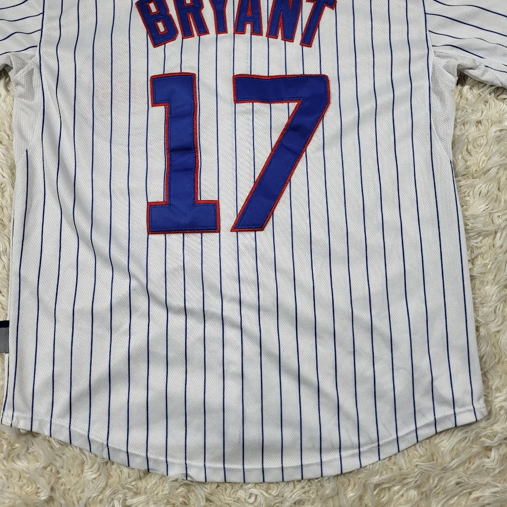 Chicago Cubs Majestic Jersey Kris Bryant #17 Short Sleeve Size 44 - Picture 12 of 15